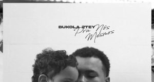 Rapper Bukola2Tey lança álbum com participações de Sant, Thiago MAC, Nina Black